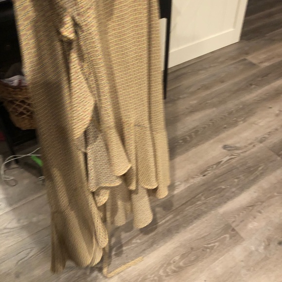 Max Studio Yellow Heart Ruffle High Low Wrap Midi Work/Office Dress - Picture 6 of 16